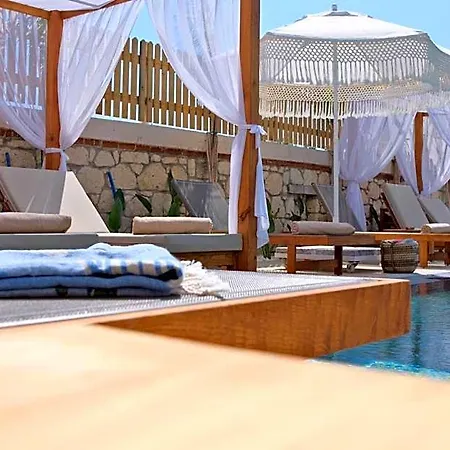 Zaena Alacati Hotel *