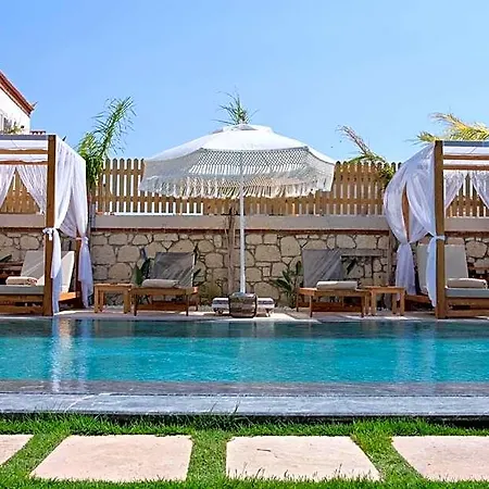 Hotel Zaena Alacati Ciftlikkoyu